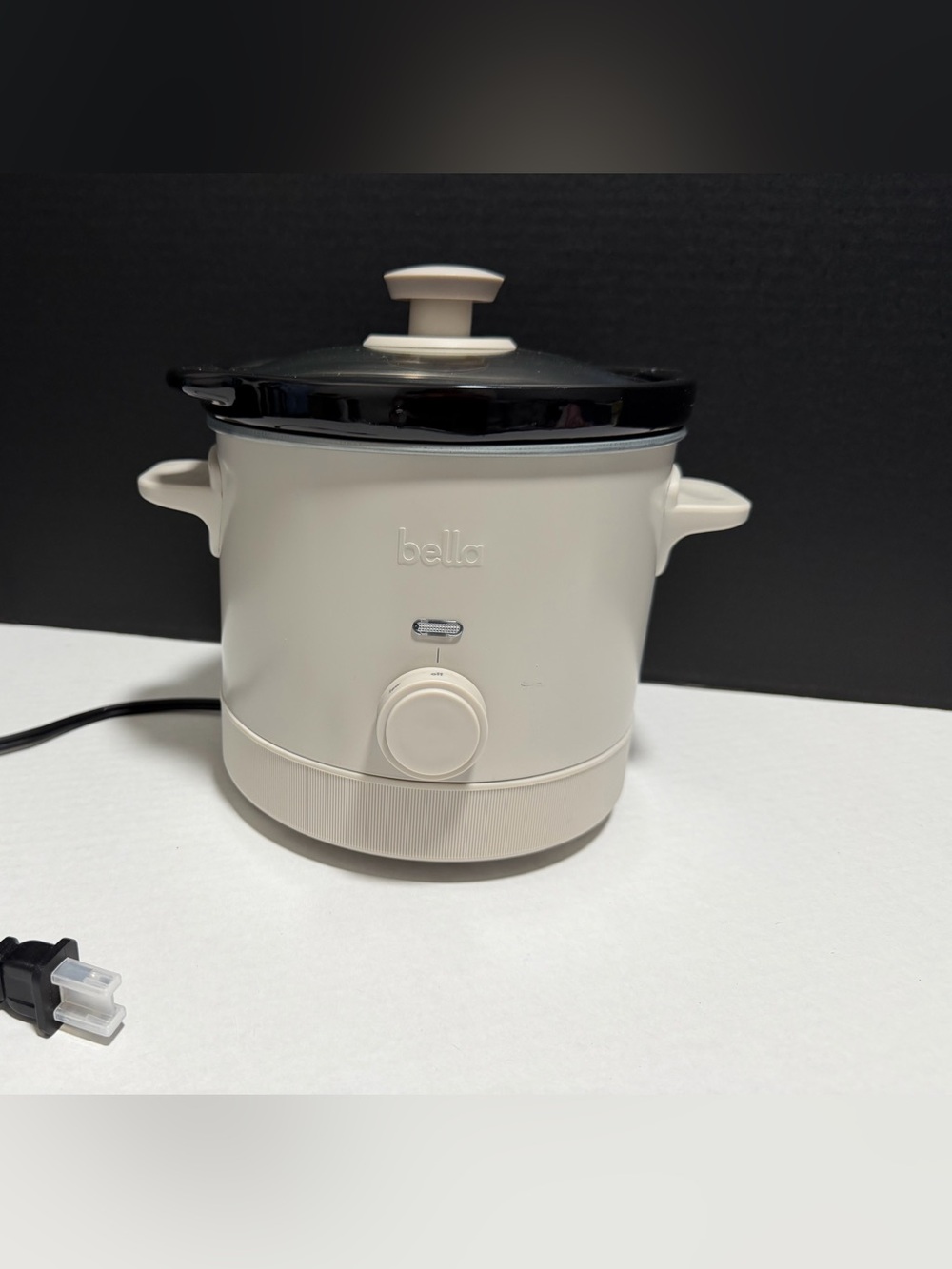 Bella Compact 2 quart Slow Cooker in Cream with Black‎ Cord